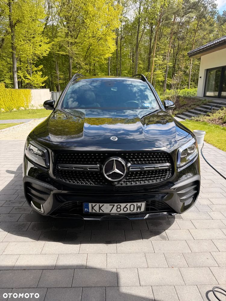 Mercedes-Benz GLB - 4