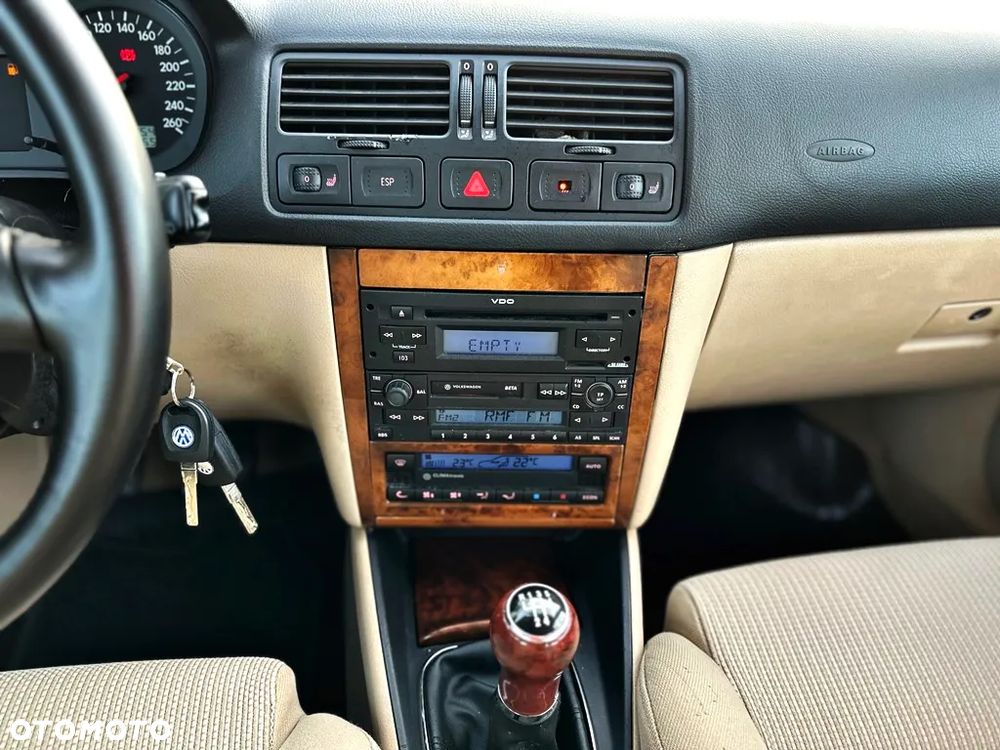 Volkswagen Bora 2.3 V5 - 12