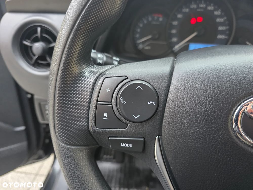 Toyota Corolla 1.6 Active EU6 - 34