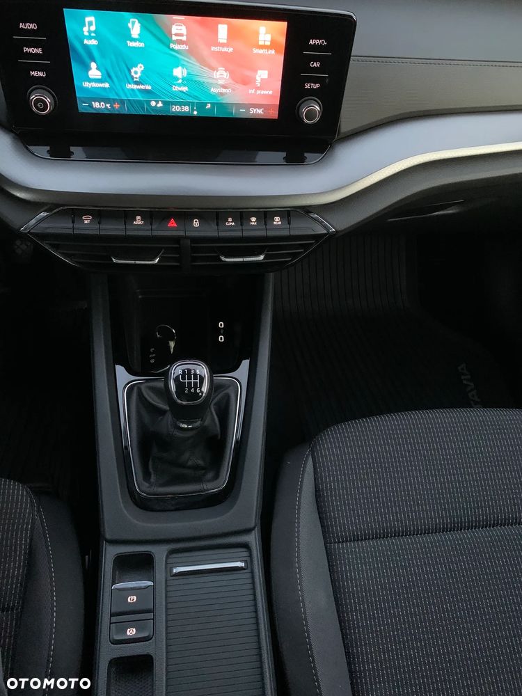 Skoda Octavia 1.5 TSI ACT Ambition - 32