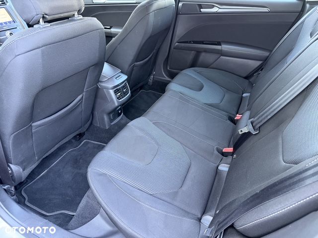 Ford Mondeo 2.0 EcoBlue Titanium - 18