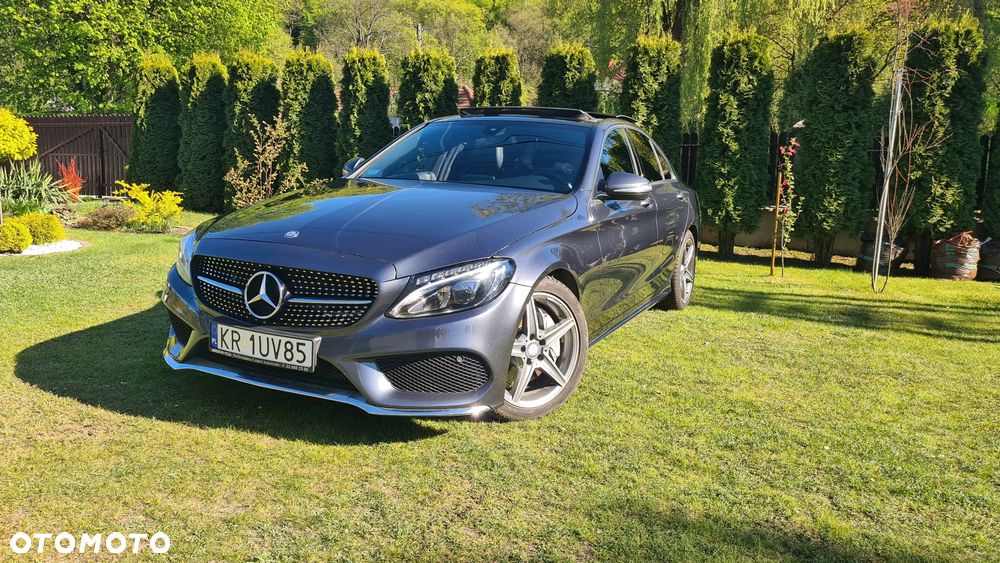 Mercedes-Benz Klasa C 300 7G-TRONIC AMG Line - 2