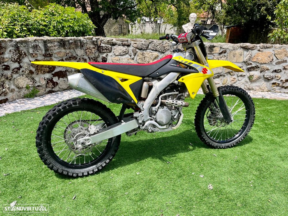 Suzuki RMZ 250 - 3