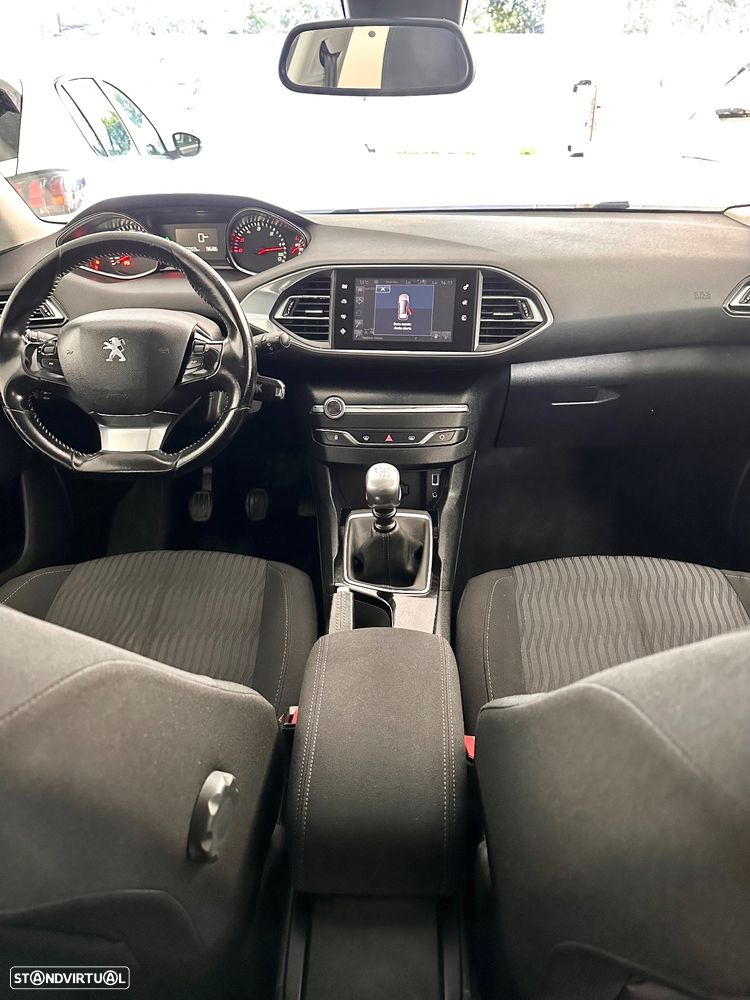 Peugeot 308 SW 1.6 BlueHDi Allure - 22