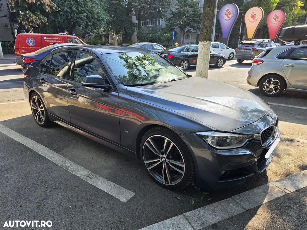 BMW Seria 3 330e iPerformance M Sport - 6