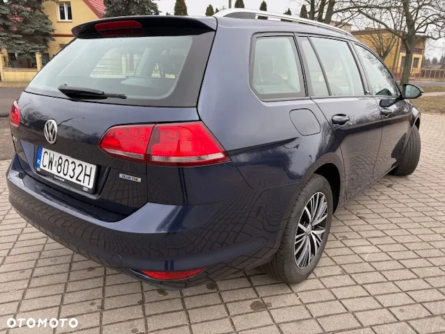 Volkswagen Golf - 11