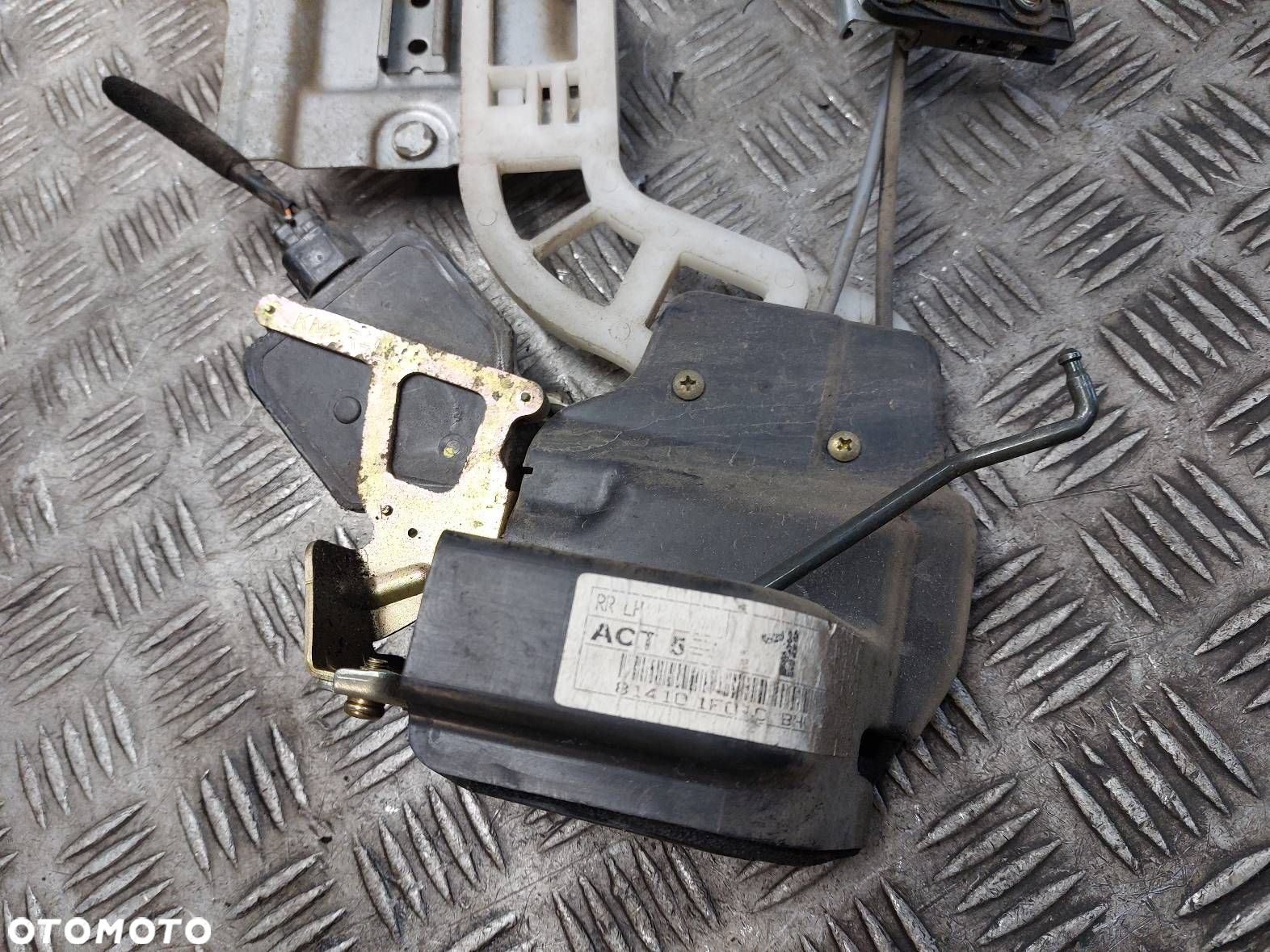 MECHANIZM PODNOŚNIK SZYBY LEWY TYŁ ELEKTRYCZNY + ZAMEK KIA SPORTAGE II - 5