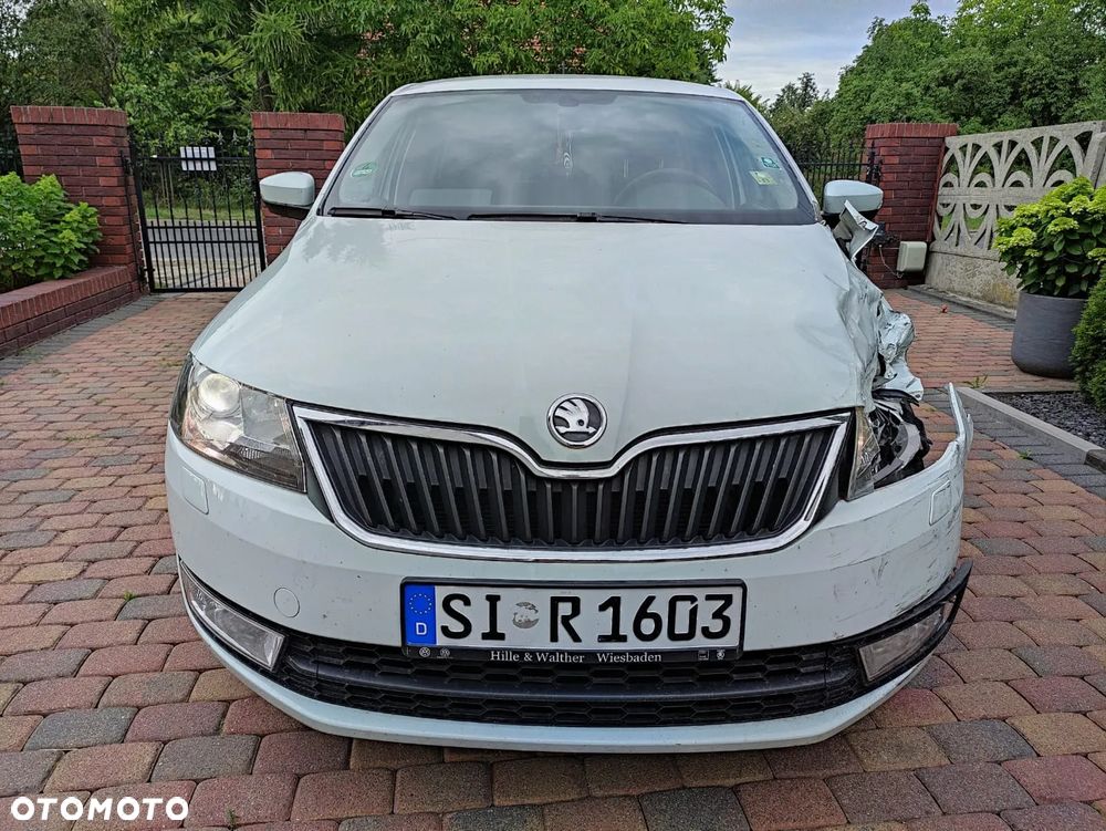 Skoda RAPID Spb 1.2 TSI Drive - 8