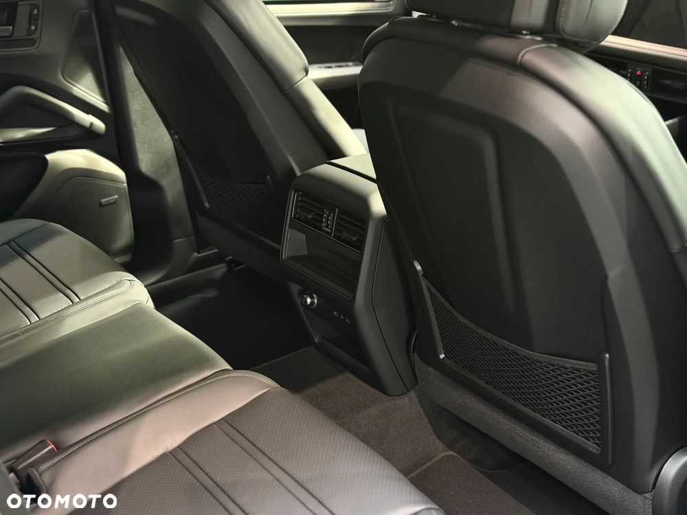 Porsche Cayenne Black Edition - 34