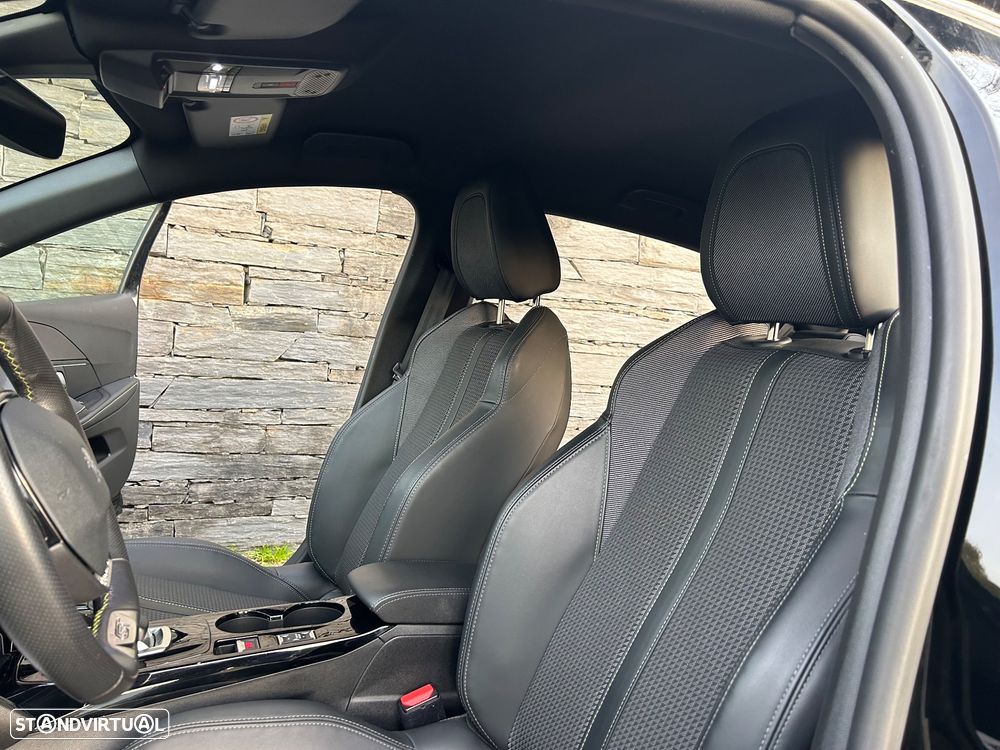 Peugeot e-208 50 kWh GT - 11