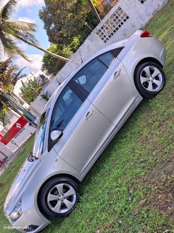 Ford Fiesta - 4
