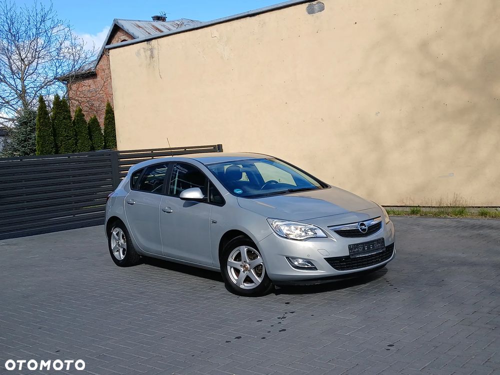 Opel Astra 1.4 ecoFLEX - 23