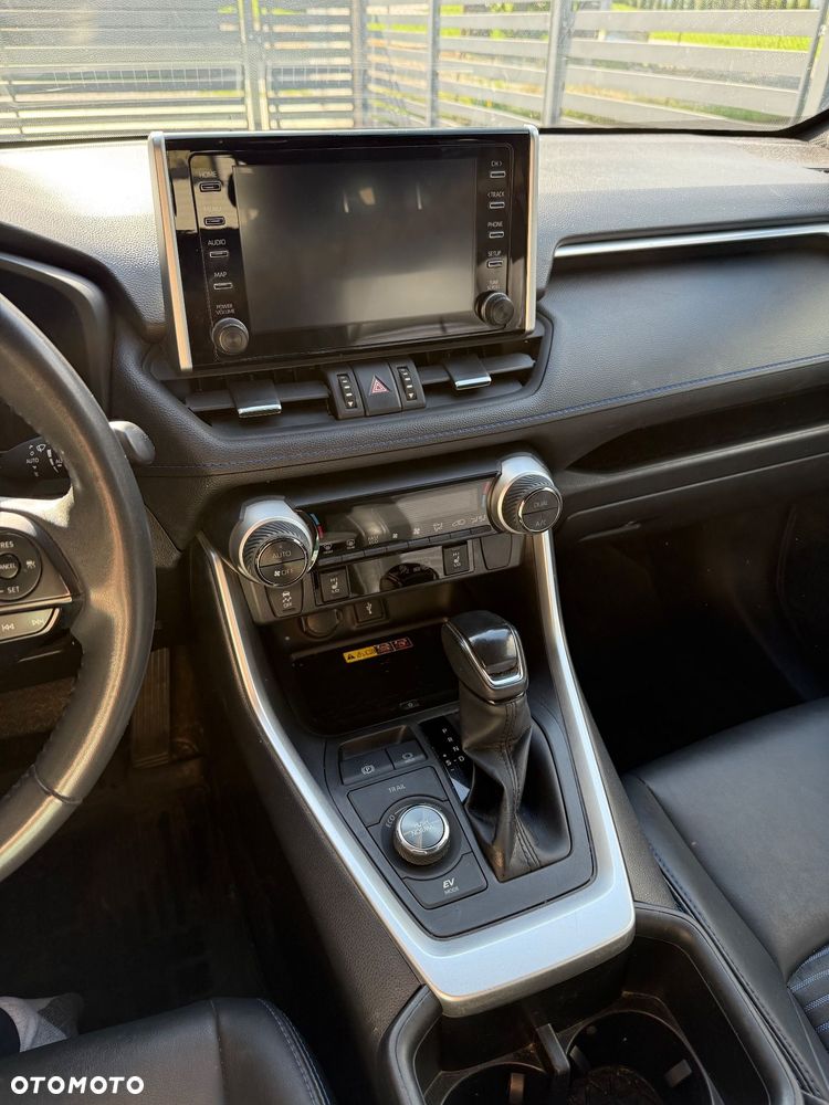 Toyota RAV4 - 7
