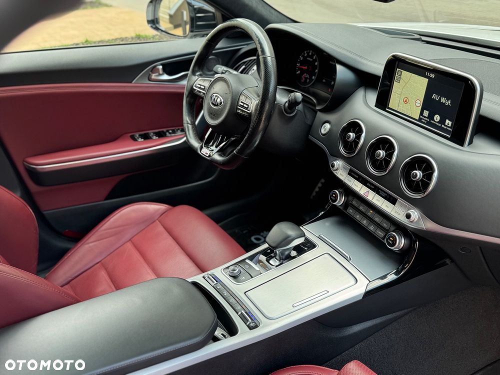 Kia Stinger 2.0 T-GDI GT Line - 35