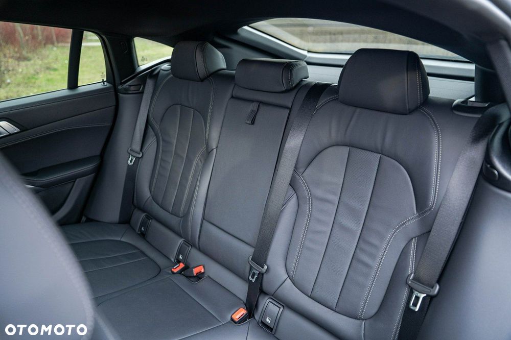 BMW X6 xDrive40i - 27
