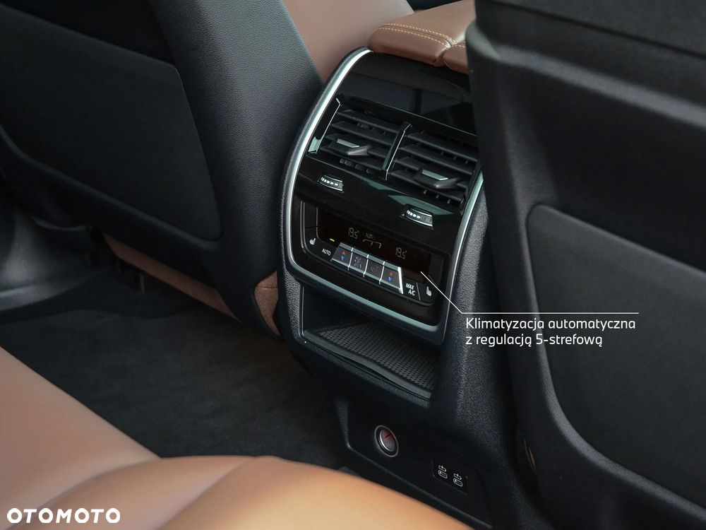 BMW X7 M60i xDrive mHEV sport - 30