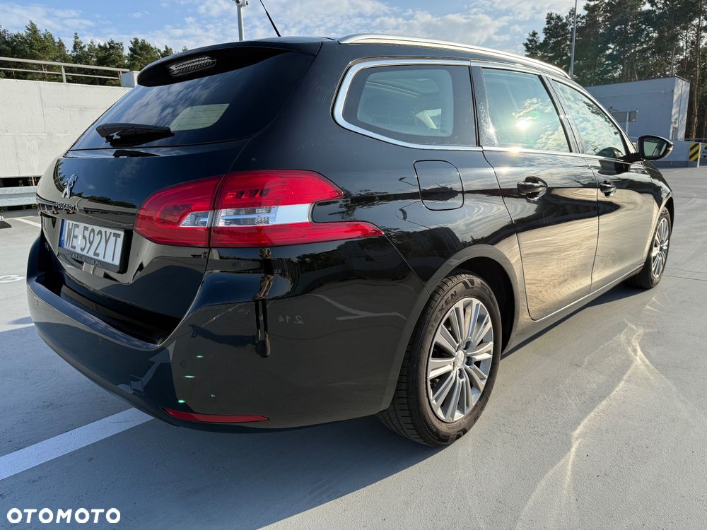 Peugeot 308 SW 1.2 PureTech GPF Allure S&S EAT8 - 8