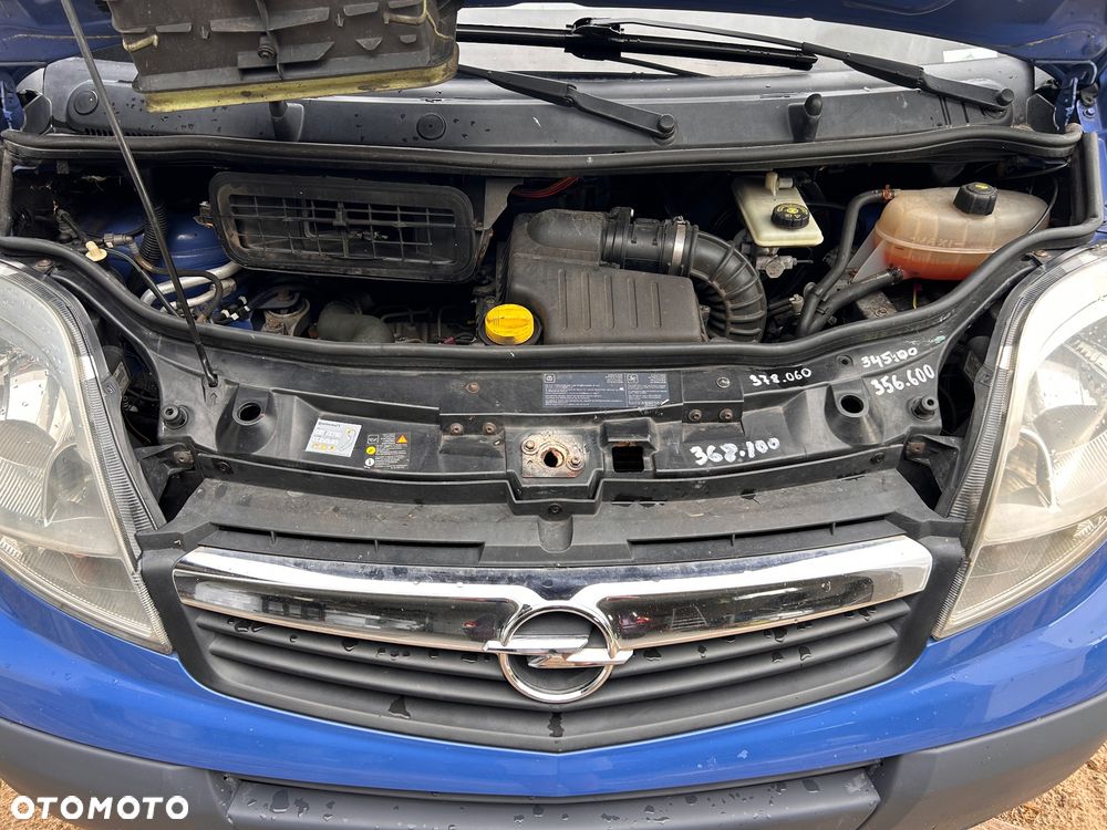 Opel Vivaro - 18
