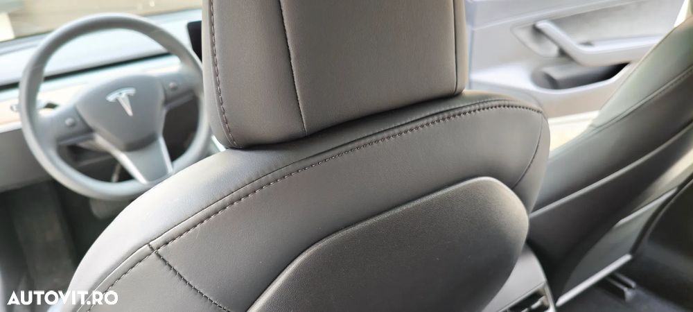 Tesla Model 3 - 17