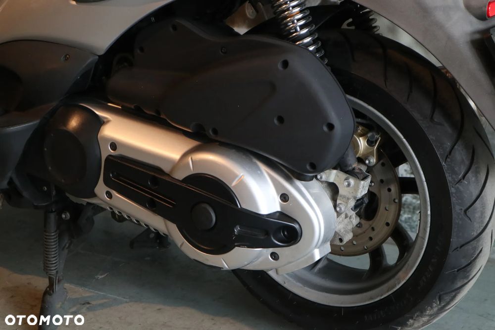 Piaggio Beverly - 9