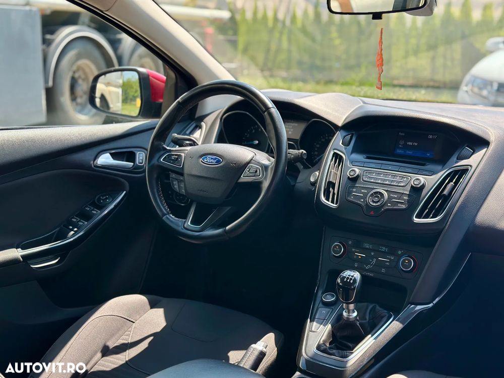Ford Focus 1.0 EcoBoost Start Stop Titanium - 5