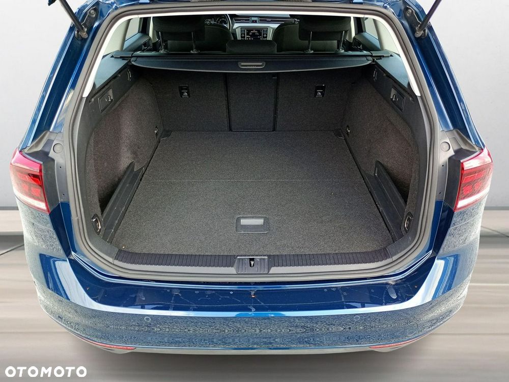Volkswagen Passat Variant 2.0 TDI EVO Essence - 32