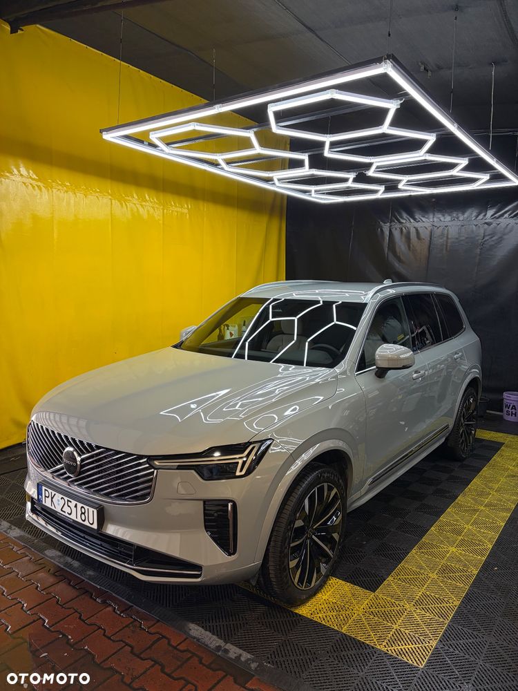Volvo XC 90 - 3