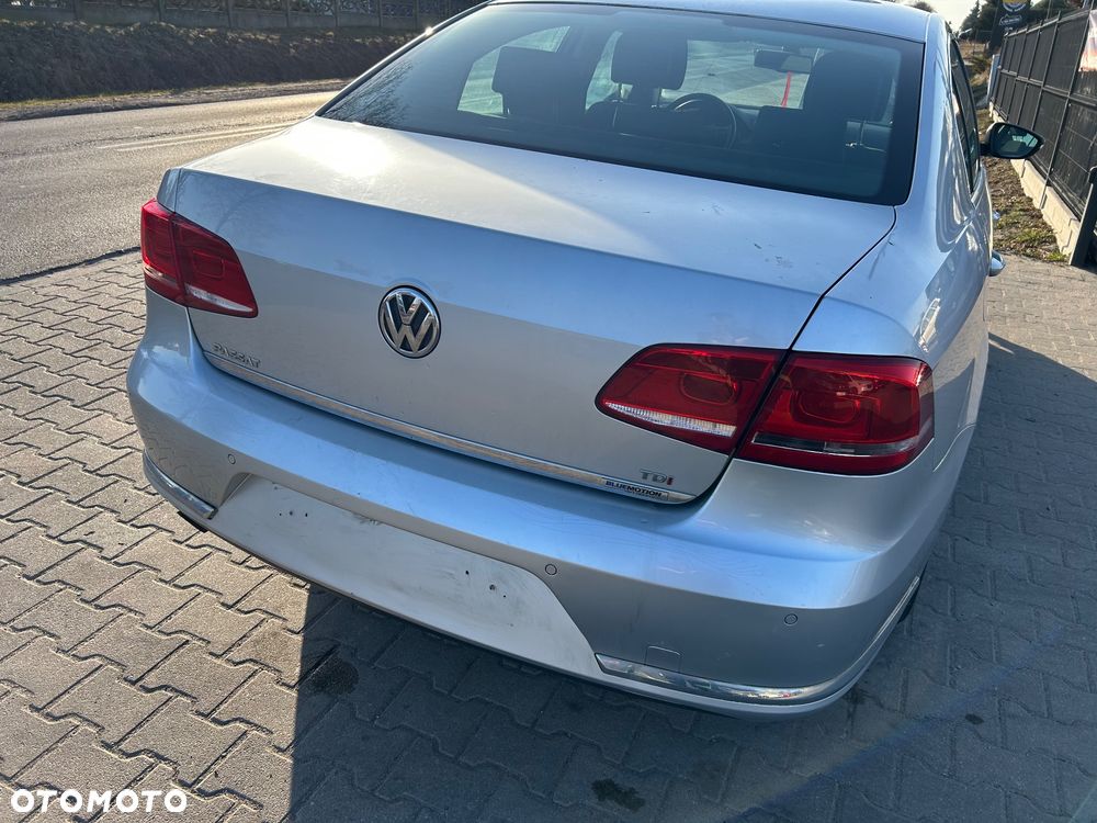 Volkswagen Passat - 18
