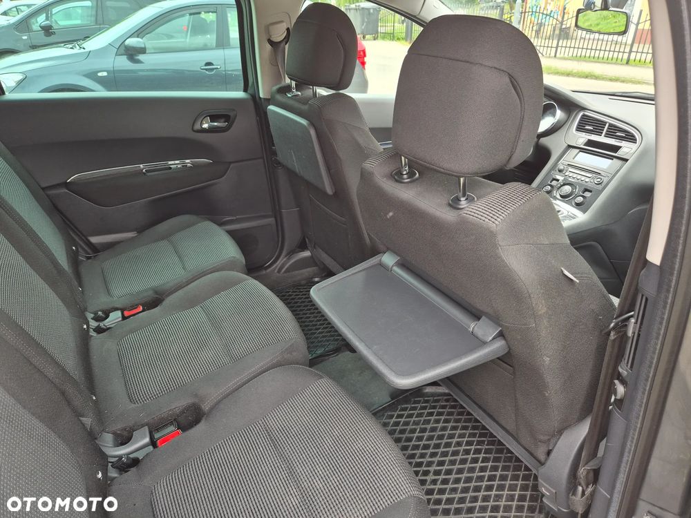 Peugeot 5008 120 VTi Premium - 6