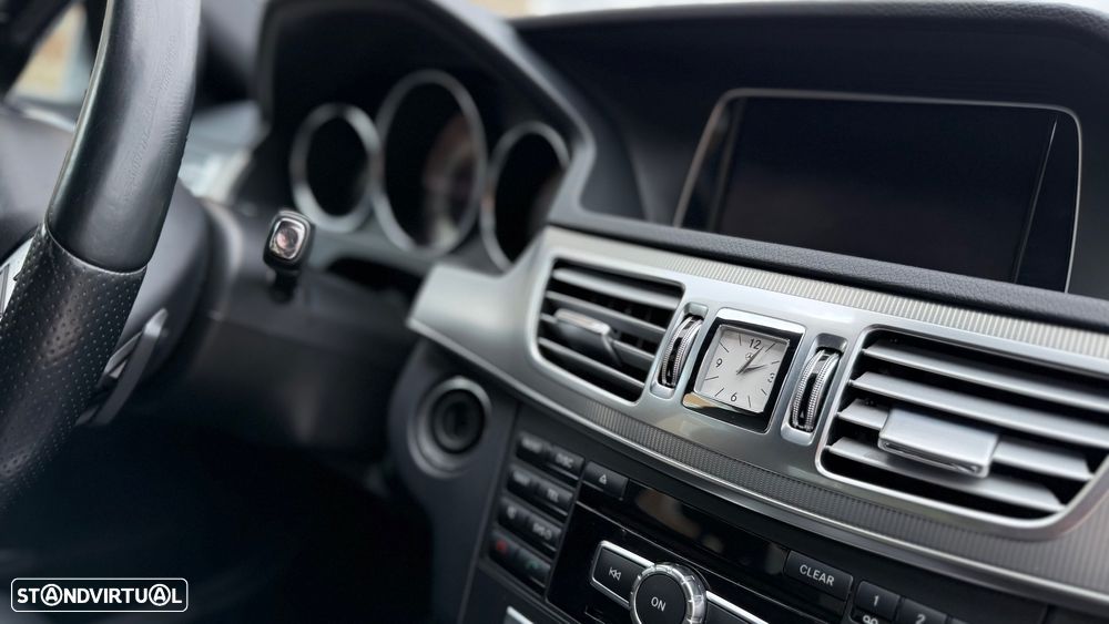 Mercedes-Benz E 300 Bluetec Hybrid Avantgarde - 13