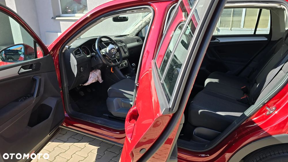 Volkswagen Tiguan - 21