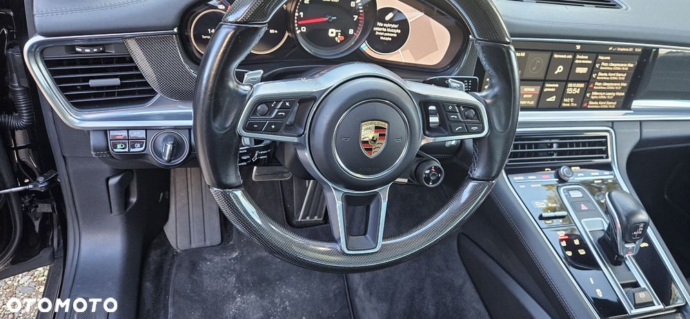 Porsche Panamera Turbo Executive - 18