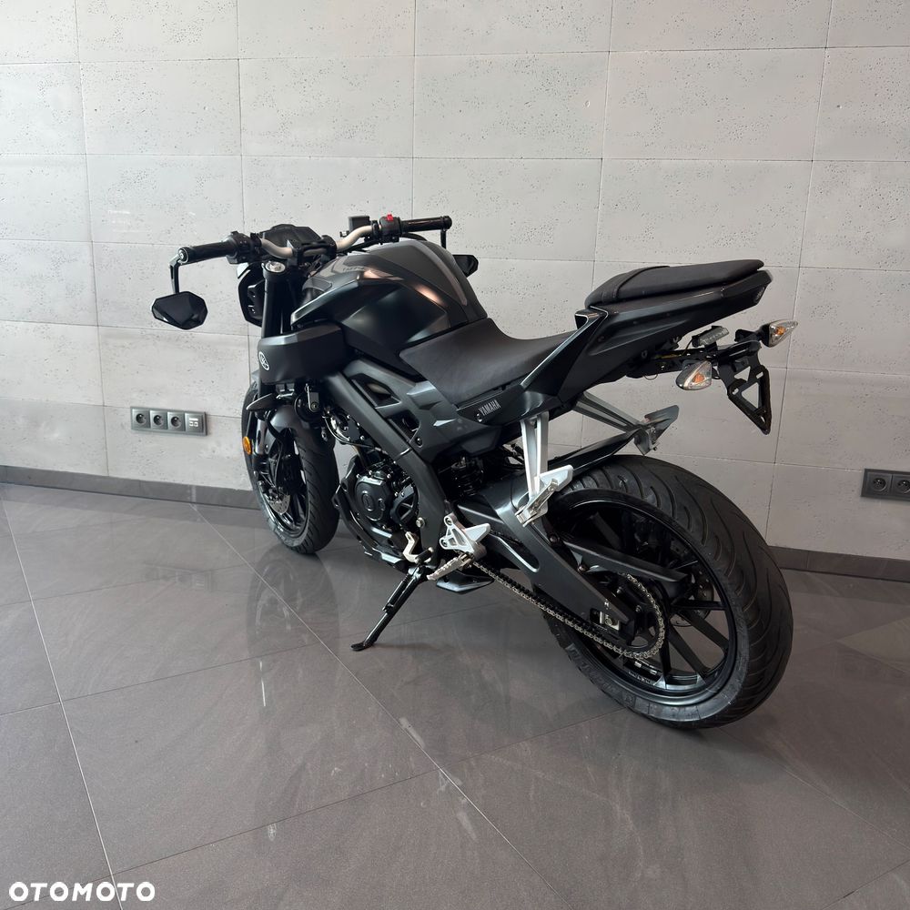 Yamaha MT - 9