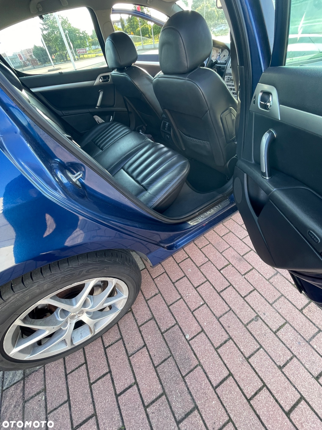 Peugeot 407 2.0 HDI Intense - 16