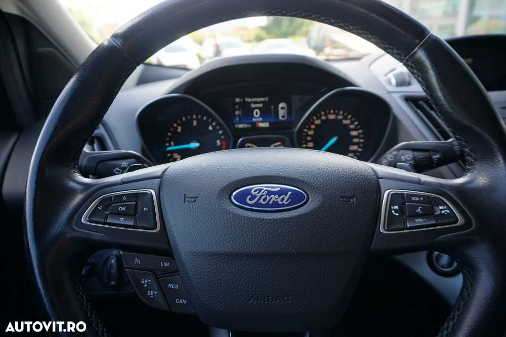Ford Kuga - 16