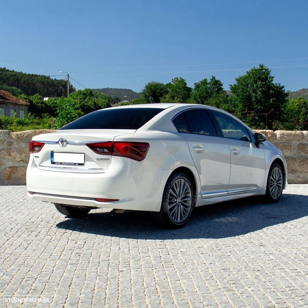 Toyota Avensis SD 2.0 D-4D Premium - 11