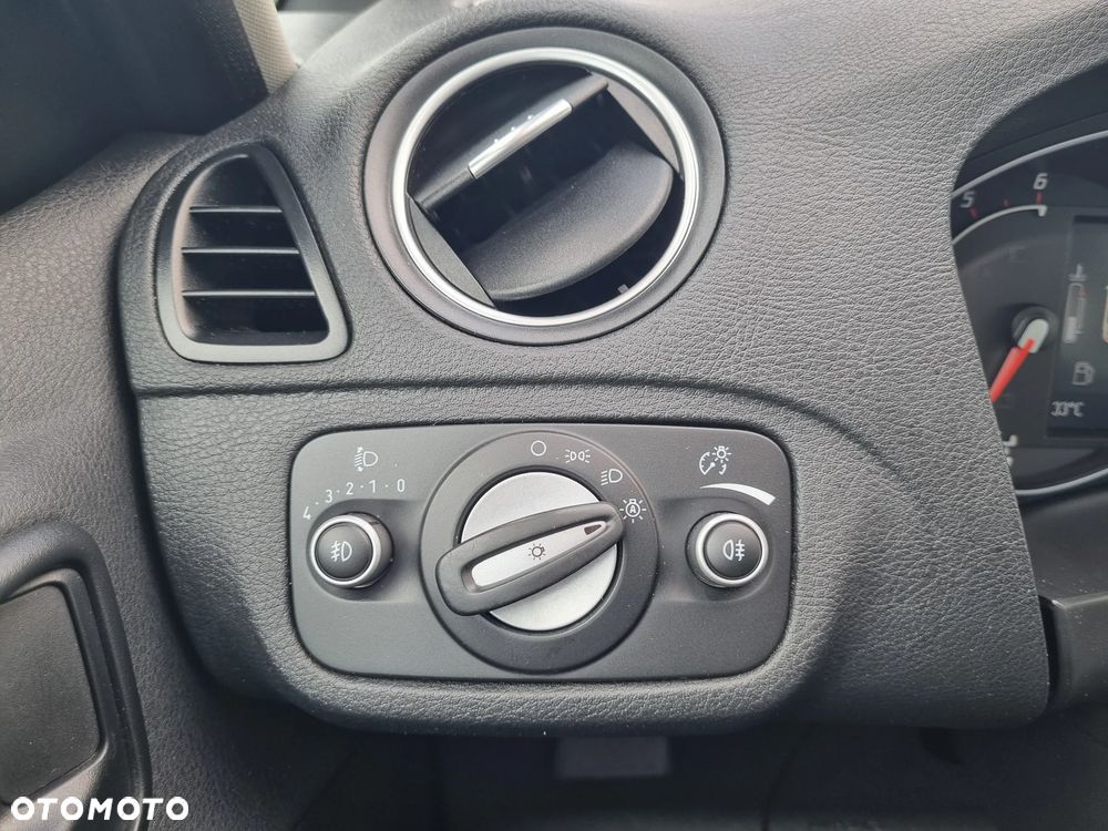 Ford S-Max 2.0 TDCi DPF Titanium - 24