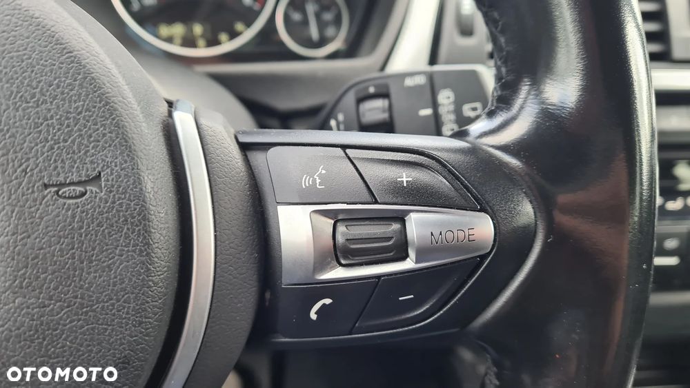 BMW Seria 3 320d M Sport - 17