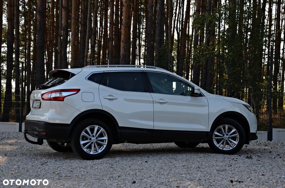 Nissan Qashqai 1.6 DCi 4x4 Tekna - 26