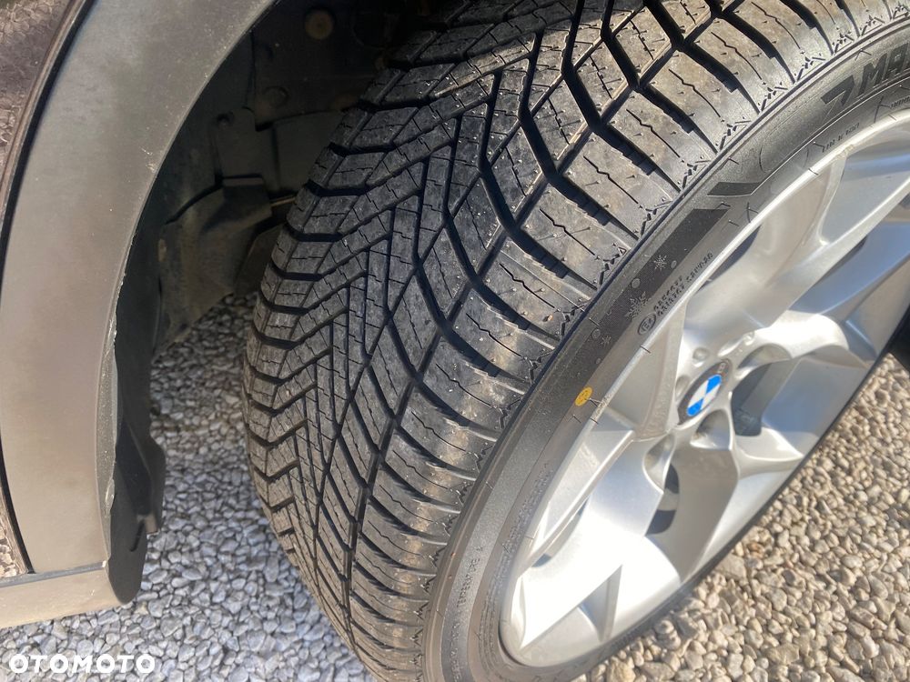 BMW X1 sDrive18d xLine - 15