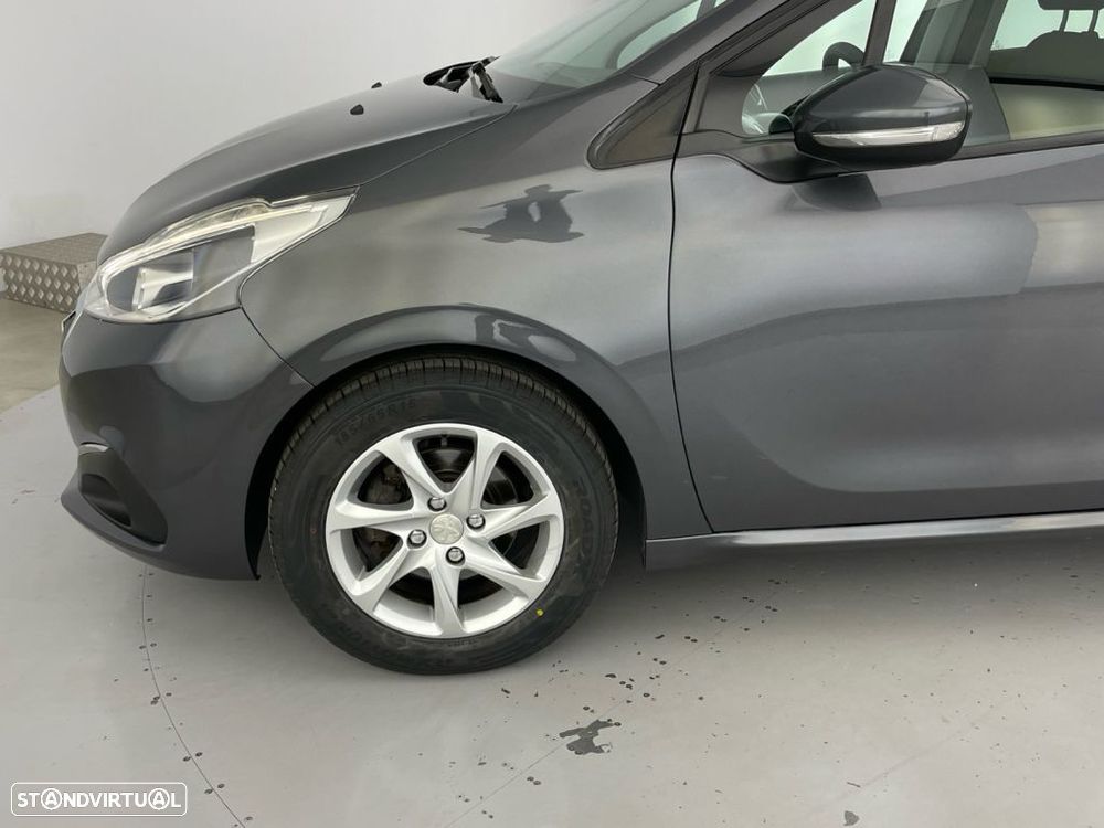 Peugeot 208 1.2 PureTech Active - 19