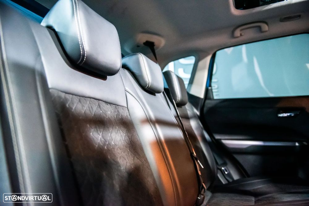 Suzuki Vitara 1.5L AGS GLX 4WD Strong Hybrid - 43