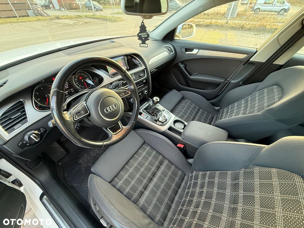 Audi A4 Avant 2.0 TDI - 11