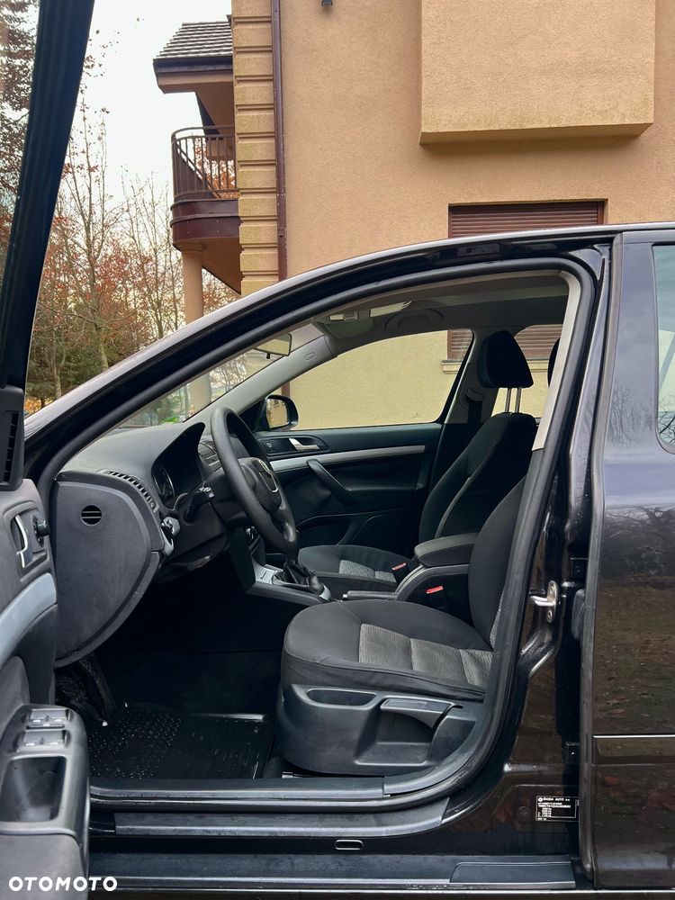 Skoda Octavia 1.6 TDI DPF Elegance - 9