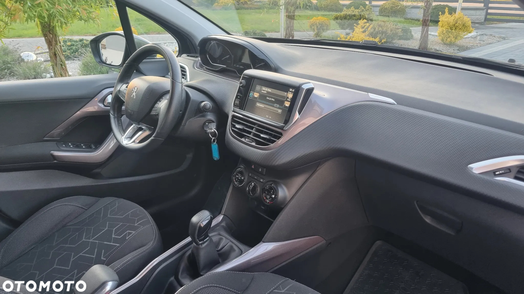 Peugeot 2008 1.6 e-HDi Active S&S - 12