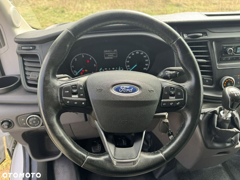 Ford Transit - 13