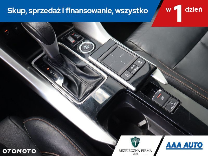 Mitsubishi Eclipse Cross - 18