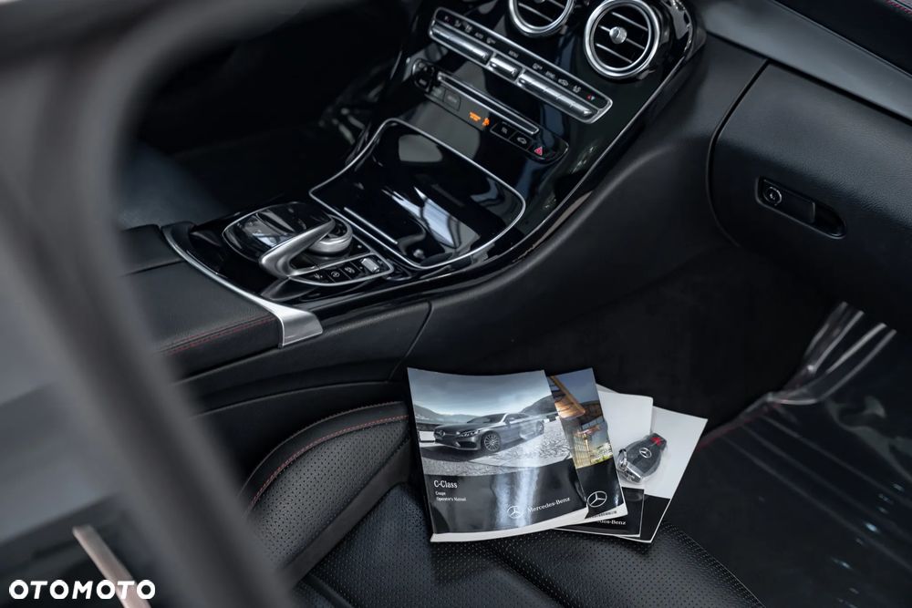 Mercedes-Benz Klasa C AMG 43 4Matic 9G-TRONIC - 40