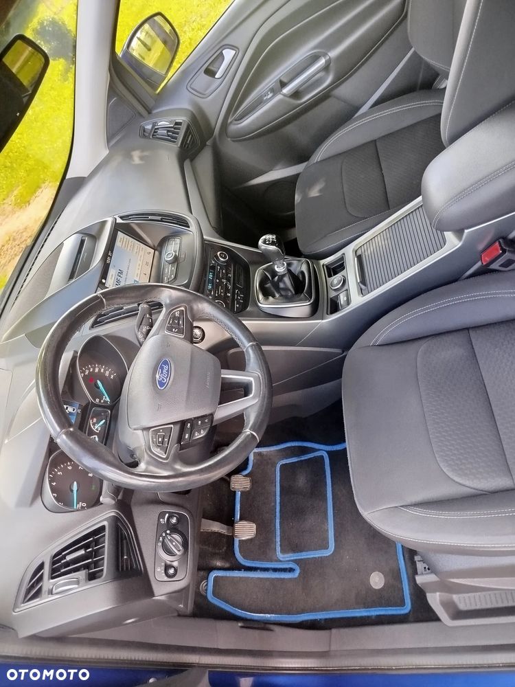 Ford Kuga - 5