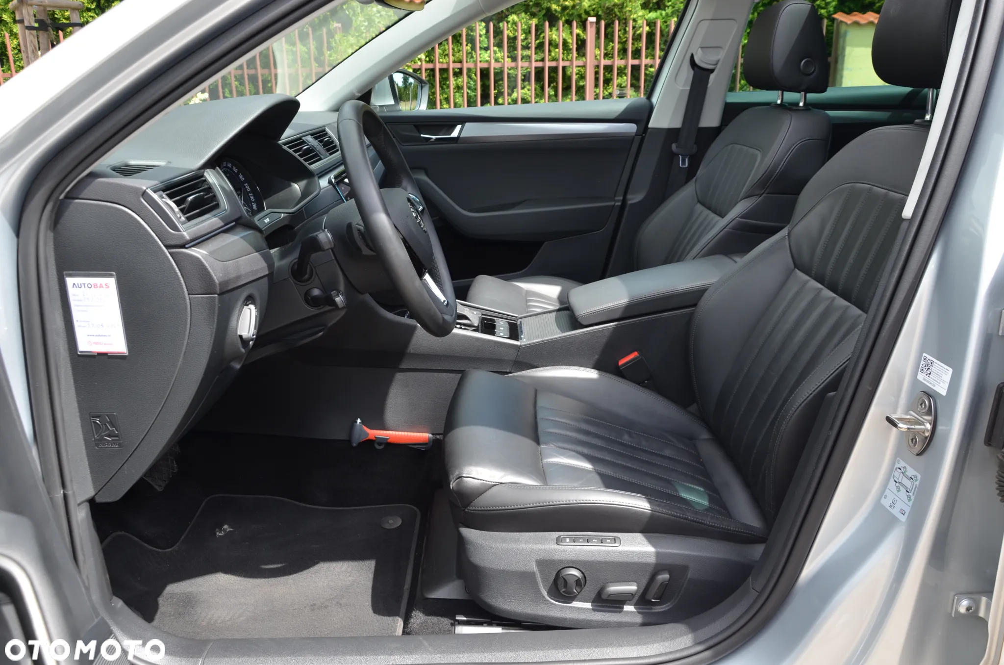 Skoda Superb 2.0 TDI L&K DSG - 10